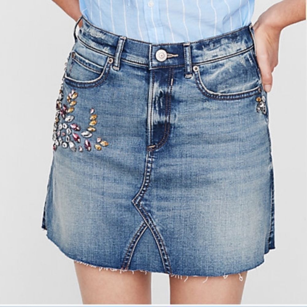 EXPRESS | Jeweled denim mini skirt‎ - Picture 2 of 6